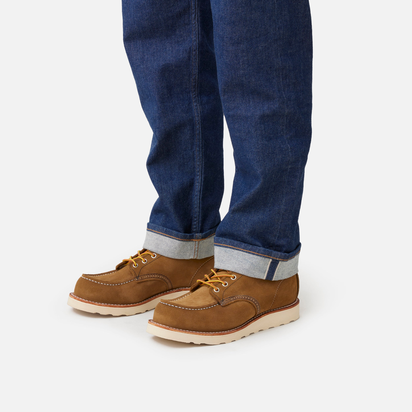 RED WING - 8881 6" Classic Moc Toe "Olive Mohave"