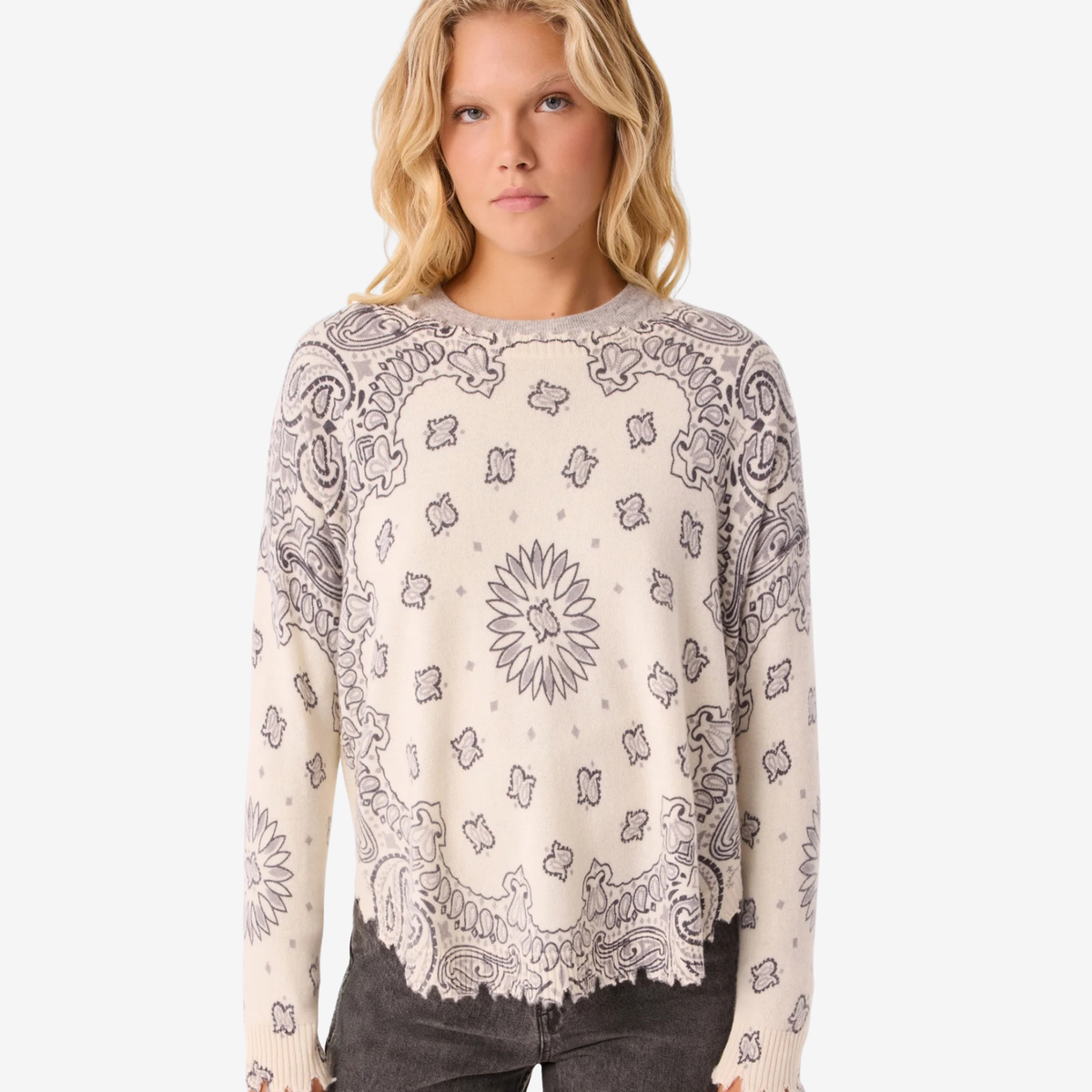 KUJTEN - W’ Mela Bandana Bico Sweater