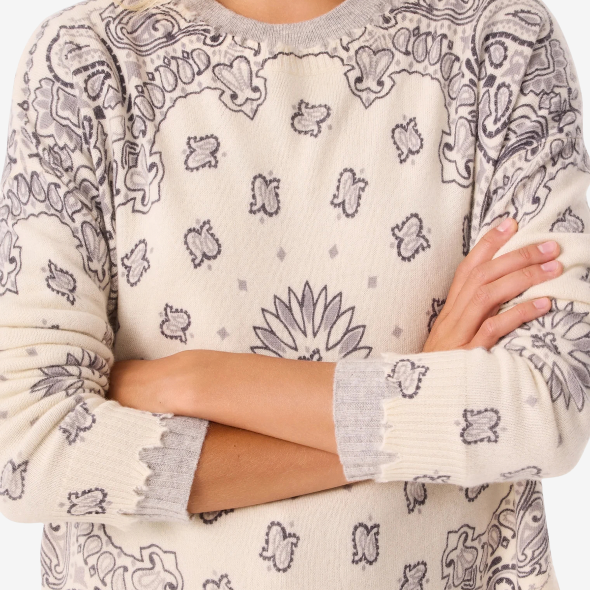 KUJTEN - W’ Mela Bandana Bico Sweater