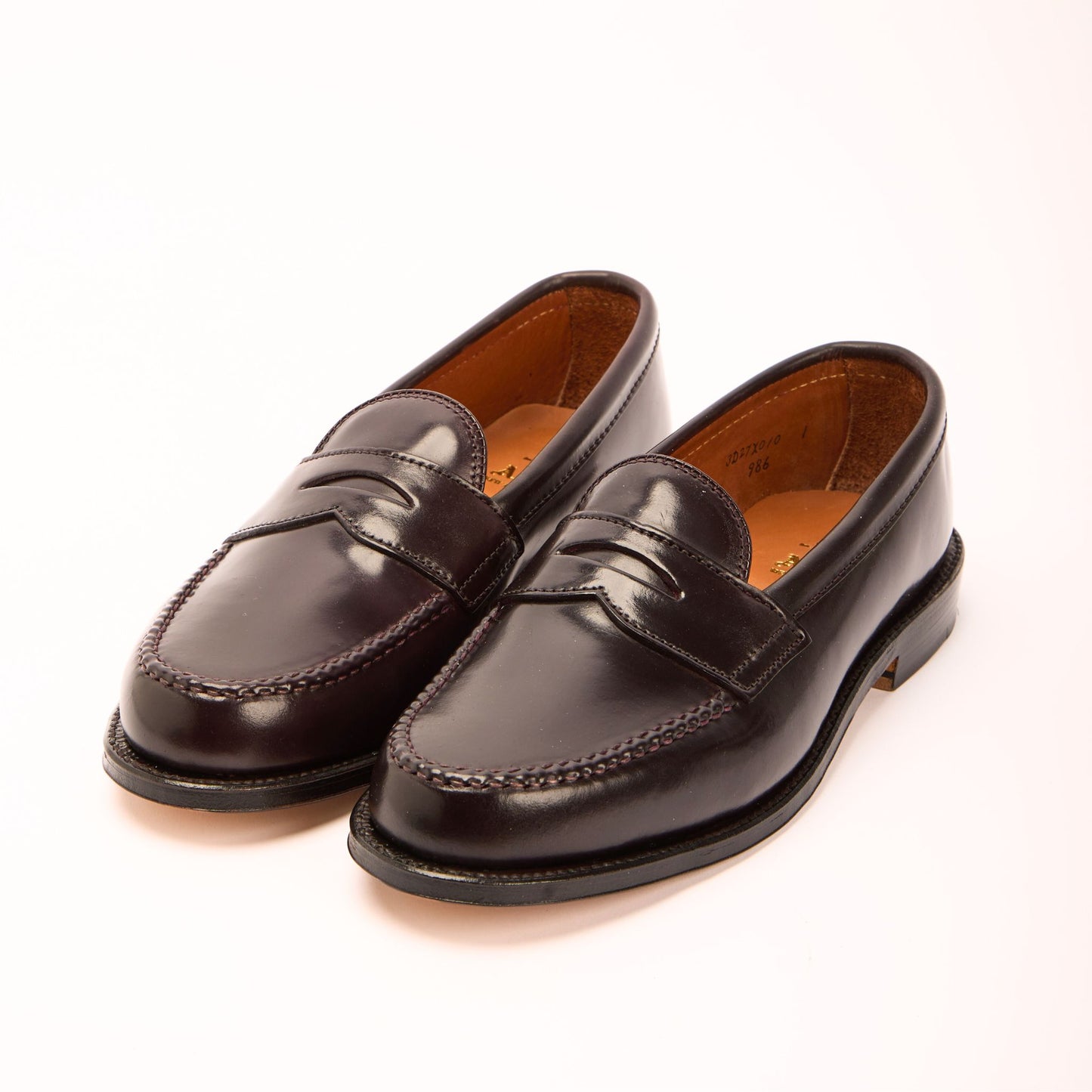 ALDEN - 986 Leisure Handsewn Penny Loafer Burgundy