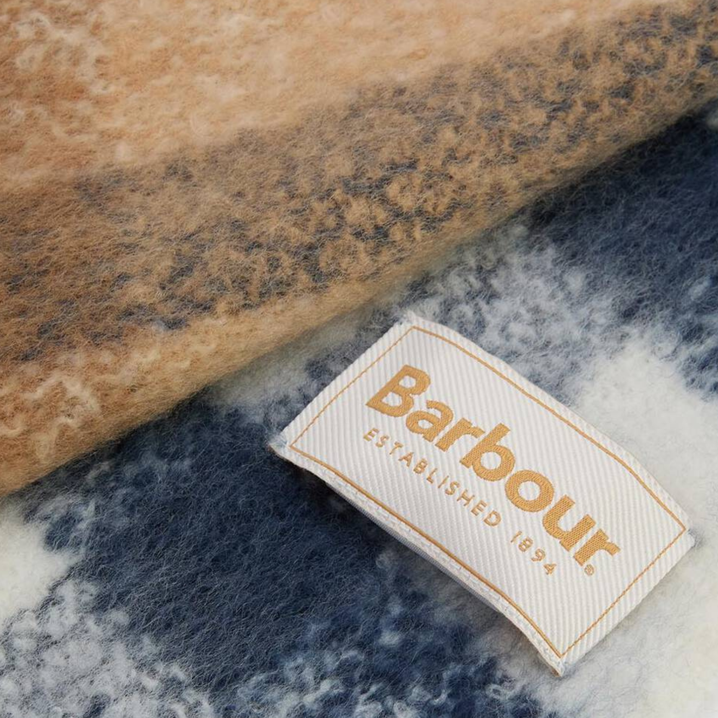 BARBOUR - W' Isla Tartan Boucle Scarf