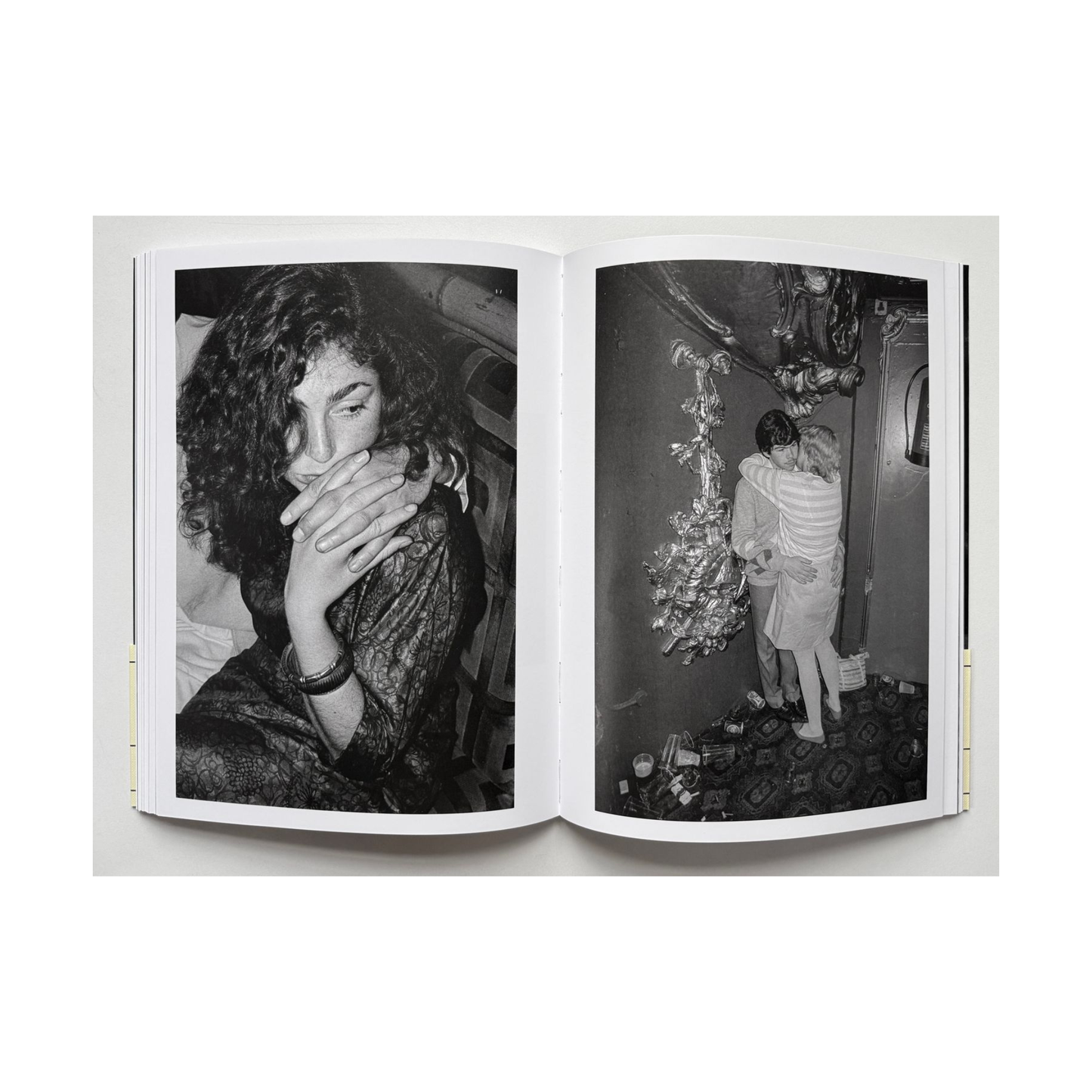 IDEA - Derek Ridgers Hello, I Love You