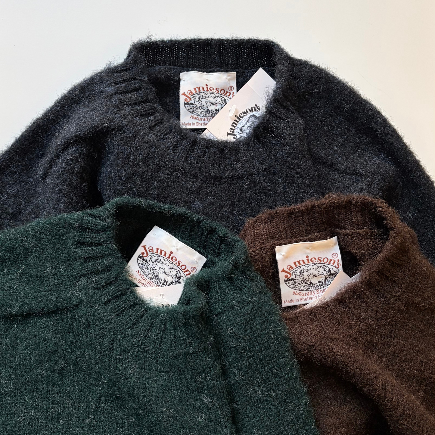JAMIESON'S OF SHETLAND - Plain Saddle Shoulder Brushed Crew Neck Sweater