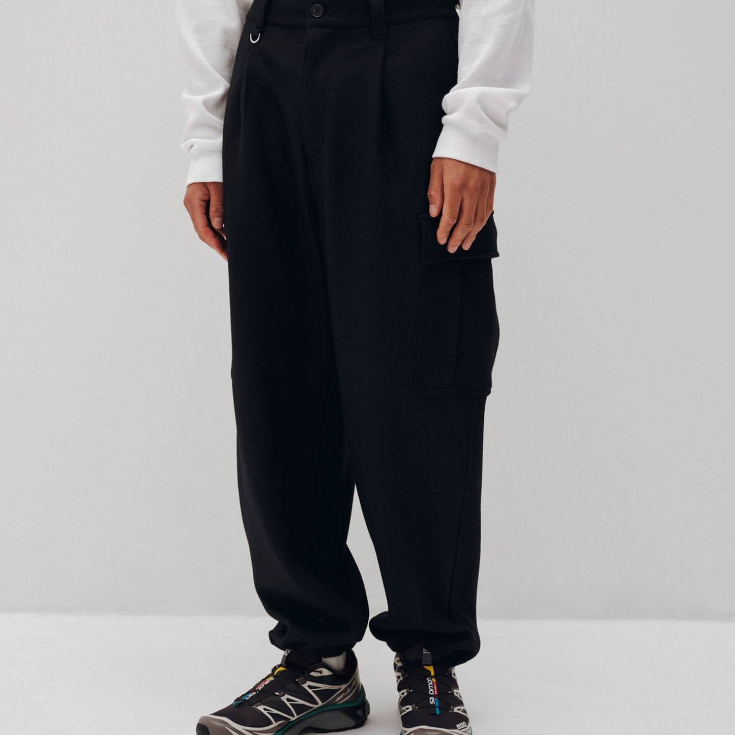 SOPHNET.- Hard Melton 1Tuck Tapered cargo Pants